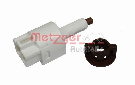Διακόπτης των φώτων φρένων METZGER 0911122 METZGER 0911122 Διακόπτης φρένων TOYOTA HILUX Pick-up 2010