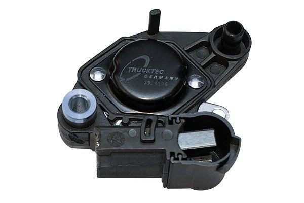 TRUCKTEC AUTOMOTIVE Laddningsregulator 02.17.076 TRUCKTEC AUTOMOTIVE 02.17.076 Laddningsregulator CLK C208 original