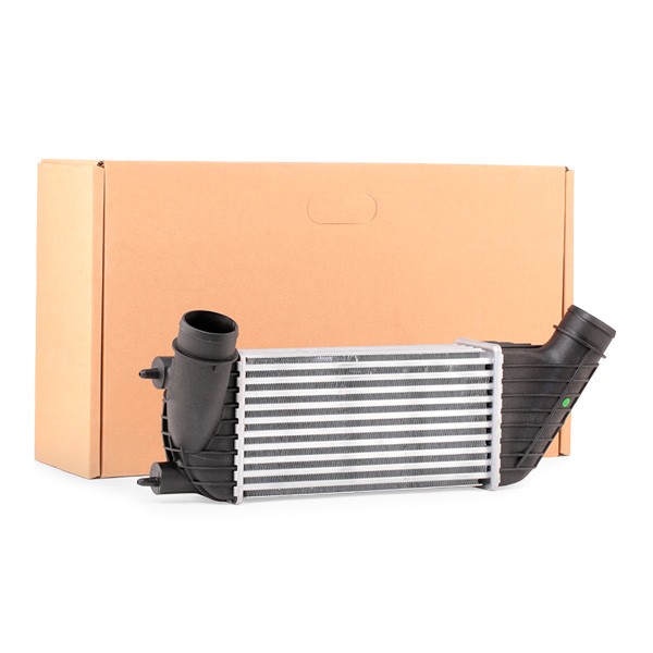 RIDEX Intercooler 468I0011 Intercooler RIDEX Fiat CROMA 468I0011