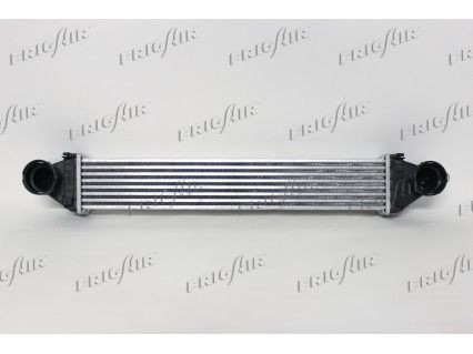 FRIGAIR Intercooler 0706.3031 0706.3031 FRIGAIR laddluftkylare MERCEDES-BENZ 100