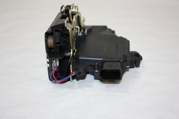 AUTOMEGA Dörrstängning 100019610 100019610 AUTOMEGA låskista för bildörr Seat AROSA