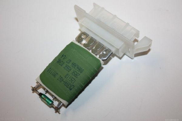 AUTOMEGA Opornik, wentylator wewnętrzny 150084310 Nagrzewnice Vectra C Kombi: Opornik, wentylator wewnętrzny AUTOMEGA 150084310