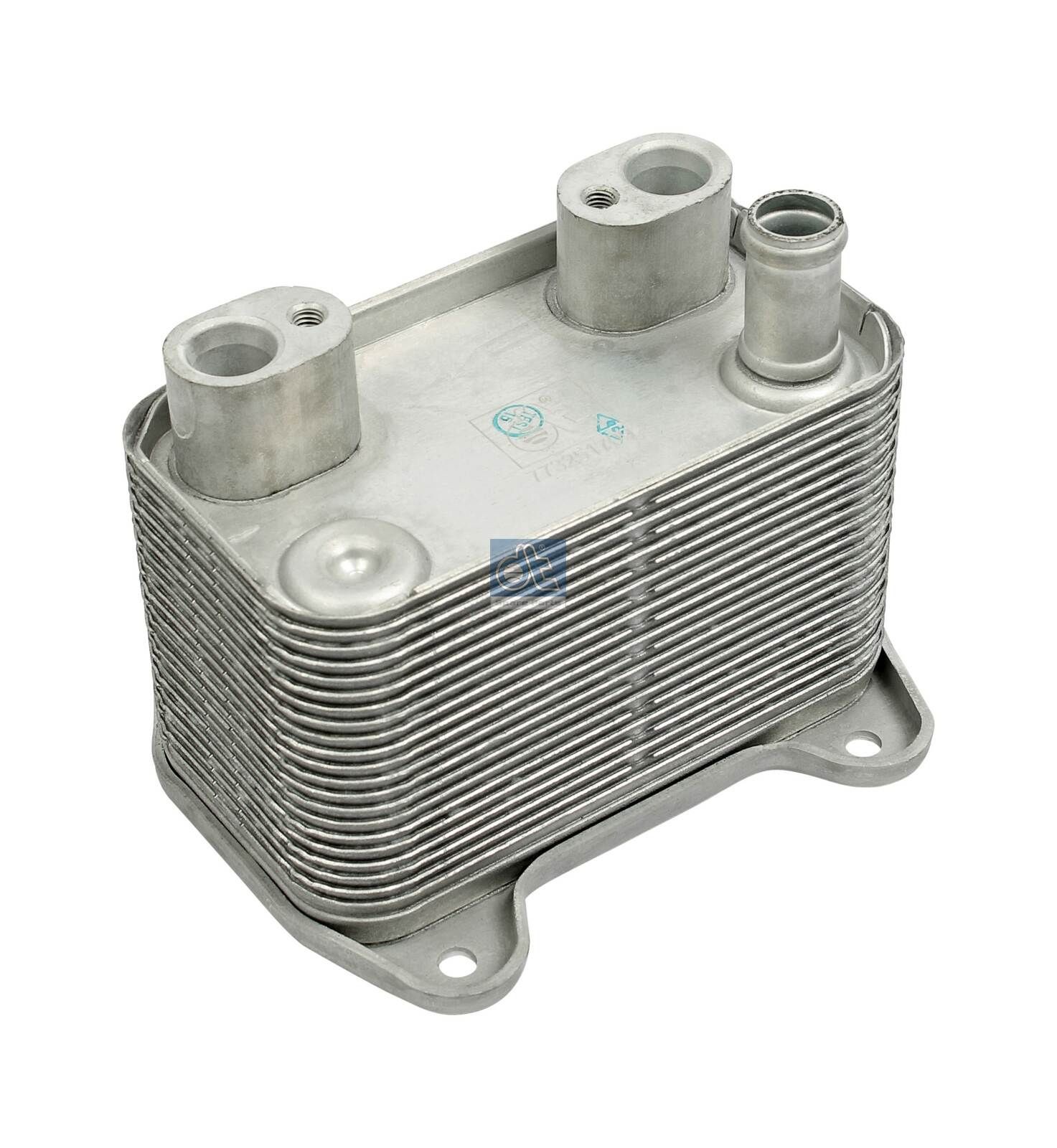 DT Spare Parts Eļļas radiators, Motoreļļa 4.68761 Eļļas radiators DT Spare Parts GOLF 4.68761 lēti