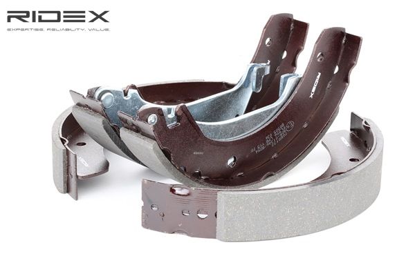 Récuperer RIDEX Jeu de mâchoires de frein 70B0133 pour auto à un taux avantageux 19,77 &euro;
